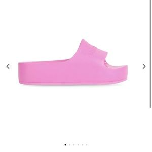 BALENCIAGA WOMENS SZ US 7 (EU 37) CHUNKY RUBBER PLATFORM LOGO SLIDES